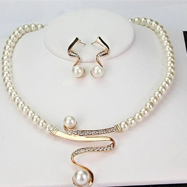 Marlies | Set van ketting en oorbellen
