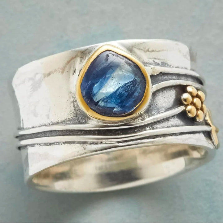 Konstanze | Ring met blauwe steen