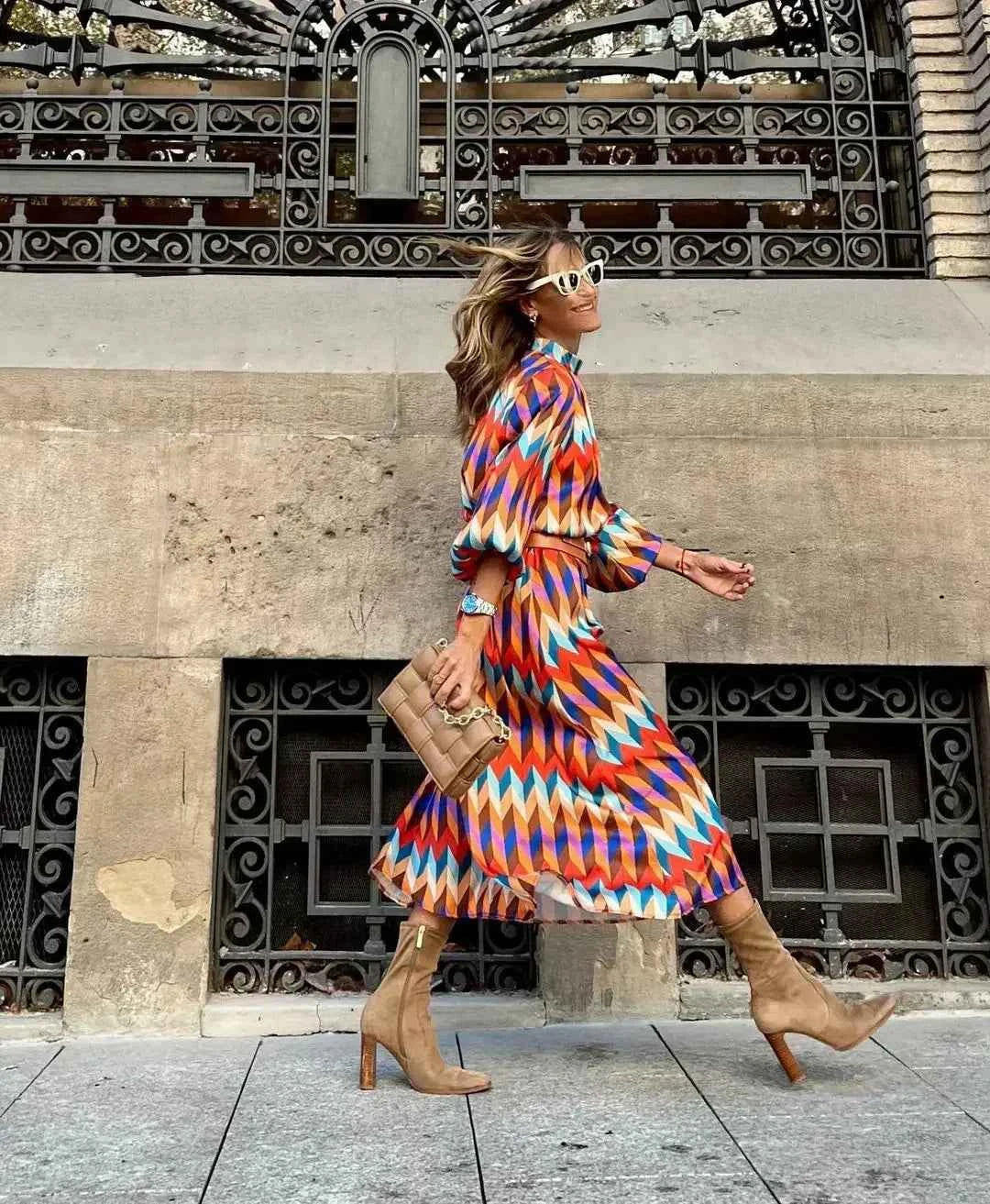Cassandra - Vibrating Geometric Dress