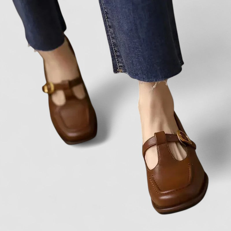 Kyrahnae | Mary Jane schoenen met orthopedische T-band