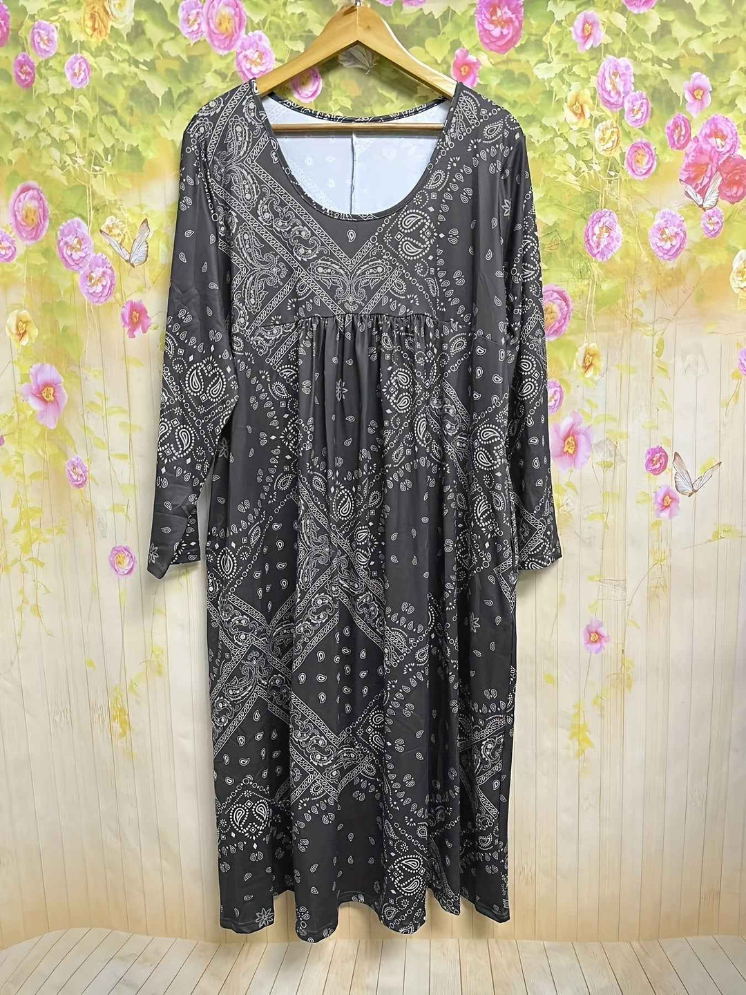 ELOWEN | MIDI-JURK MET LANGE MOUWEN CASUAL